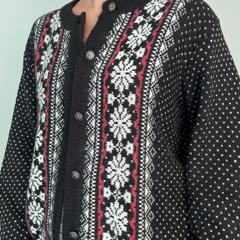 Vintage winter pattern cardigan